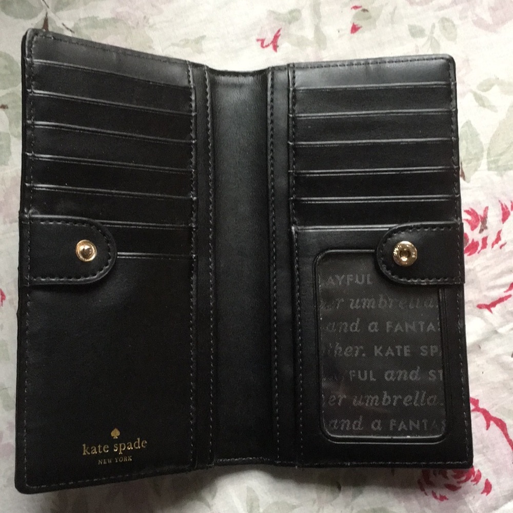 Kate Spade ♠️ Wallet - Picture 4 of 8